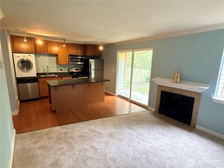 23453 16th Avenue S #A-102, Des Moines, WA 98198