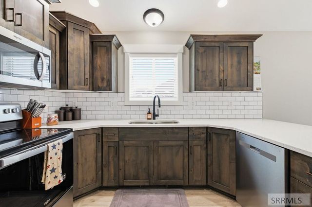 585 Washington Loop, Rigby, ID 83442
