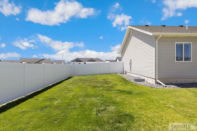 585 Washington Loop, Rigby, ID 83442
