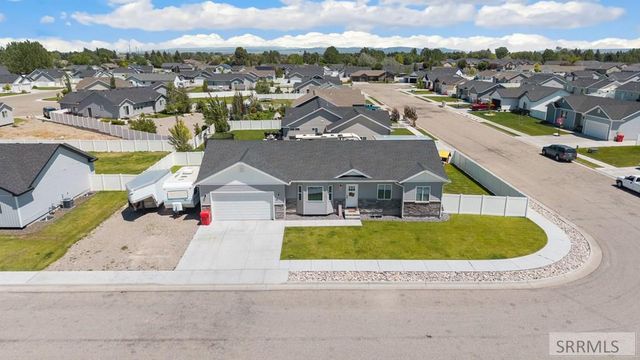 585 Washington Loop, Rigby, ID 83442