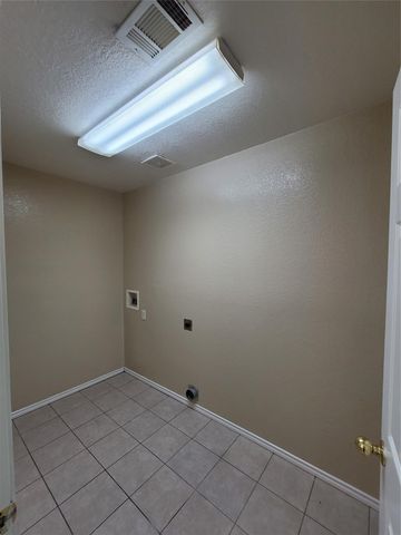 4411 Bobbie Ann Drive, Granbury, TX 76049