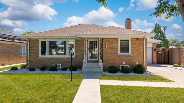 6819 N Keystone Avenue, Lincolnwood, IL 60712