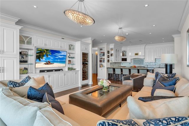 132 Lakefront Boulevard 902, Buffalo, NY 14202