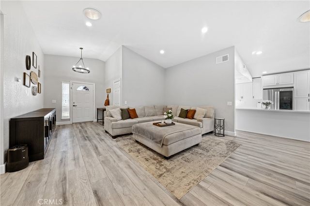 1329 Limonite, Hemet, CA 92543