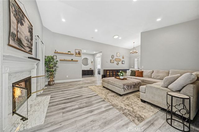 1329 Limonite, Hemet, CA 92543