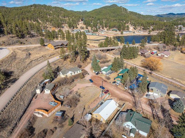 201 N NEWTON AV, Hill City, SD 57745