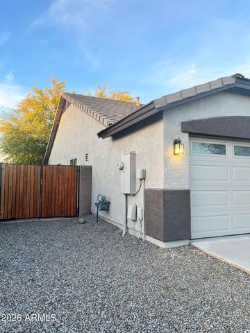 4514 W CARSON Road, Laveen, AZ 85339