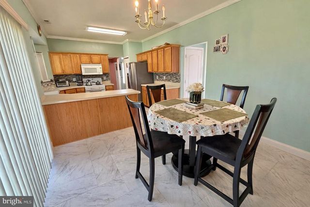 102 CHRISTMAS TREE, Sicklerville, NJ 08081