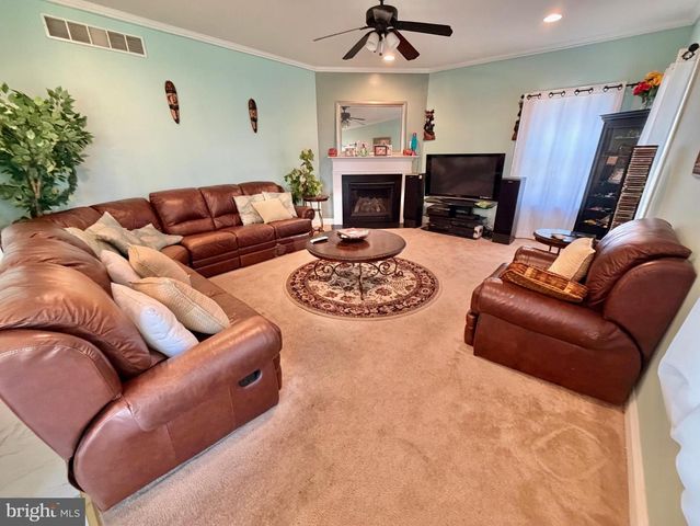 102 CHRISTMAS TREE, Sicklerville, NJ 08081