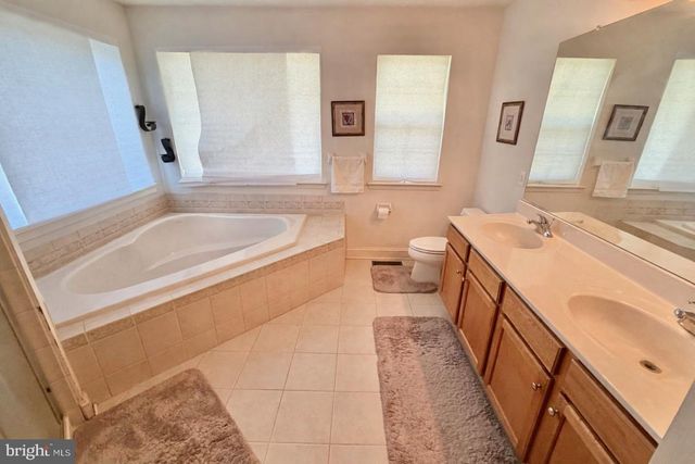 102 CHRISTMAS TREE, Sicklerville, NJ 08081