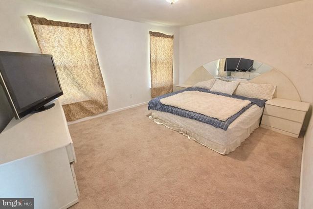 102 CHRISTMAS TREE, Sicklerville, NJ 08081