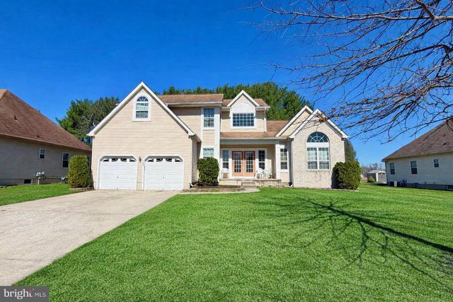 102 CHRISTMAS TREE, Sicklerville, NJ 08081