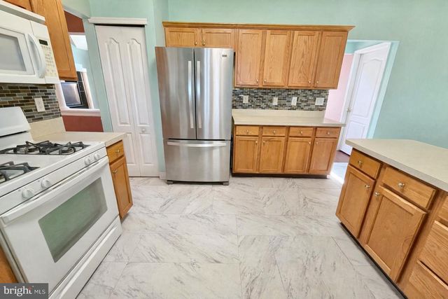 102 CHRISTMAS TREE, Sicklerville, NJ 08081