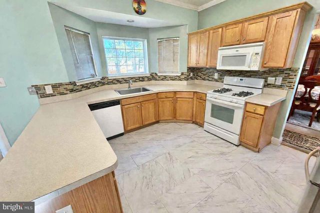 102 CHRISTMAS TREE, Sicklerville, NJ 08081