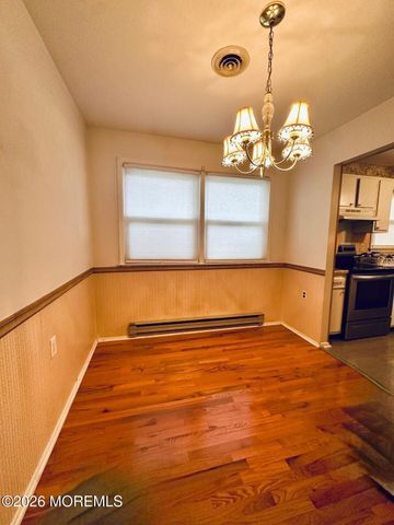 58 Chelsea Drive 70, Manchester, NJ 08759