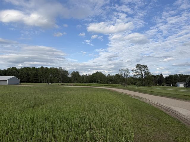 5236 110th Avenue, Evart, MI 49631