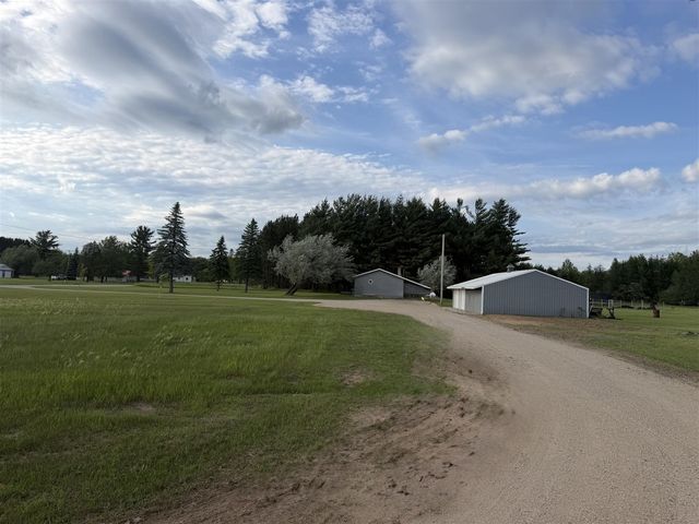 5236 110th Avenue, Evart, MI 49631