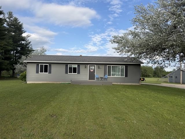 5236 110th Avenue, Evart, MI 49631