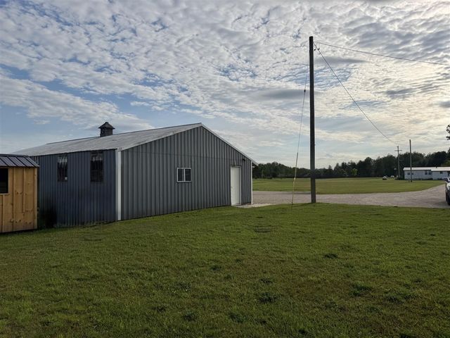 5236 110th Avenue, Evart, MI 49631