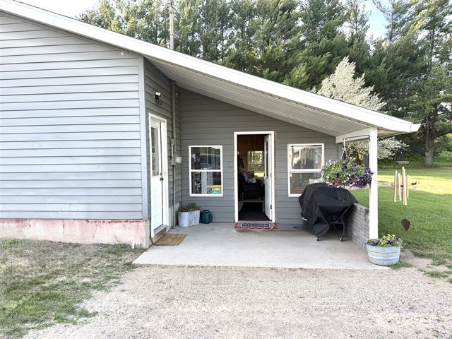 5236 110th Avenue, Evart, MI 49631