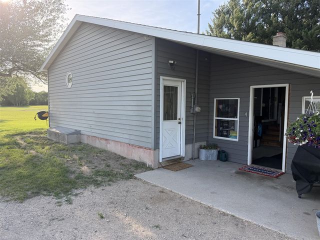 5236 110th Avenue, Evart, MI 49631