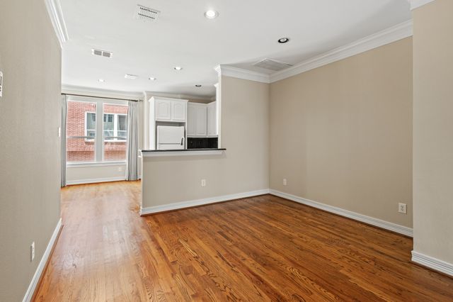2514 Worthington Street, Dallas, TX 75204