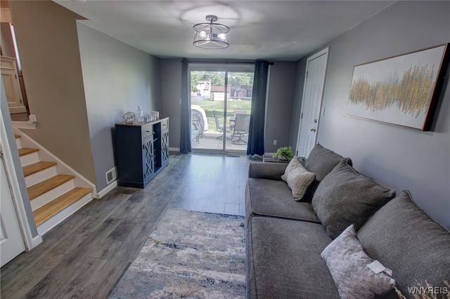 1533 Jamaica, North Tonawanda, NY 14120