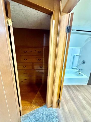 618 Chartier Street, Marine City, MI 48039