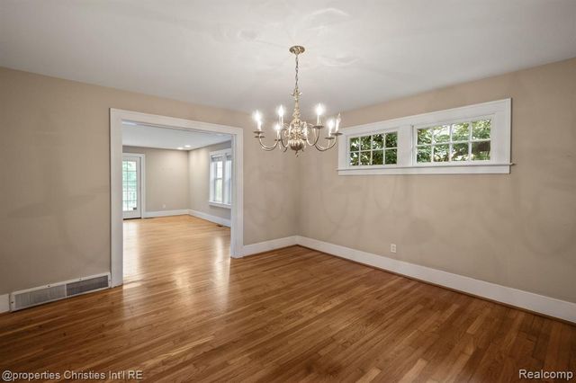 532 Wallace Street, Birmingham, MI 48009