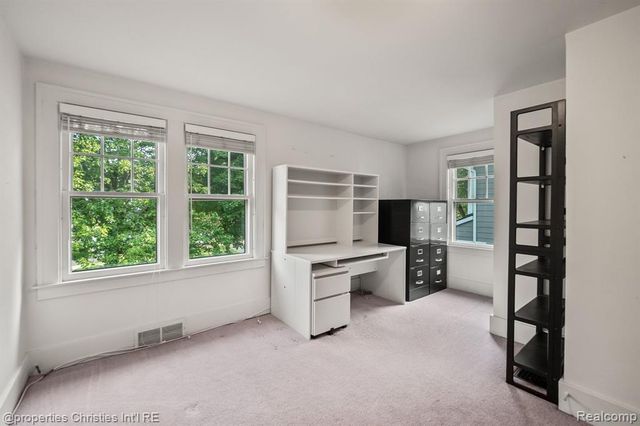 532 Wallace Street, Birmingham, MI 48009