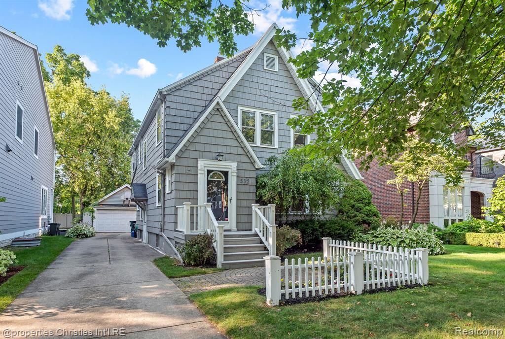 532 Wallace Street, Birmingham, MI 48009