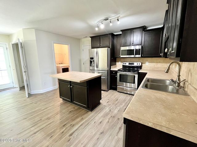 255 Merin Height Road, Jacksonville, NC 28546