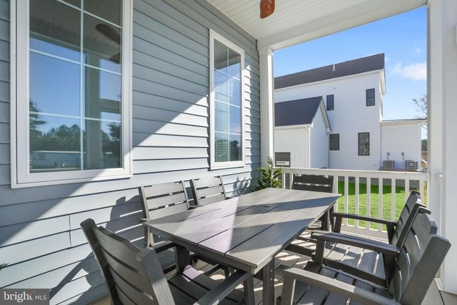 8046 CLARKSON LN, Chincoteague, VA 23336