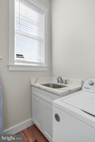 8046 CLARKSON LN, Chincoteague, VA 23336