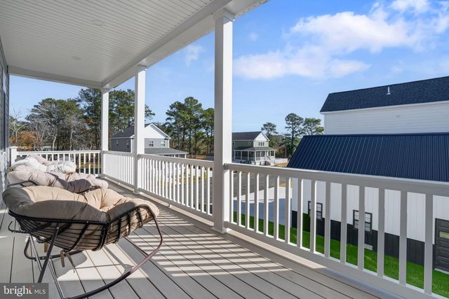 8046 CLARKSON LN, Chincoteague, VA 23336