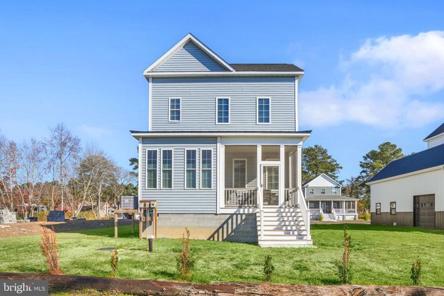 8046 CLARKSON LN, Chincoteague, VA 23336