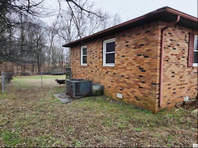 143 McCullom Lane, Ledbetter, KY 42058