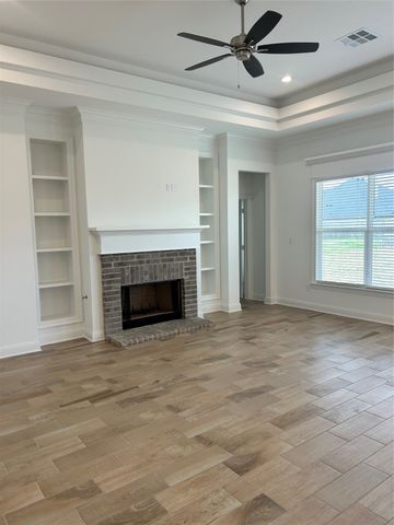 345 Prien Lake Loop, Bossier City, LA 71111