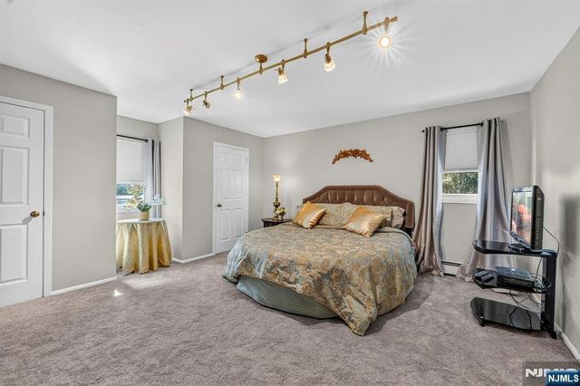26 Coppola Court, Clifton, NJ 07013
