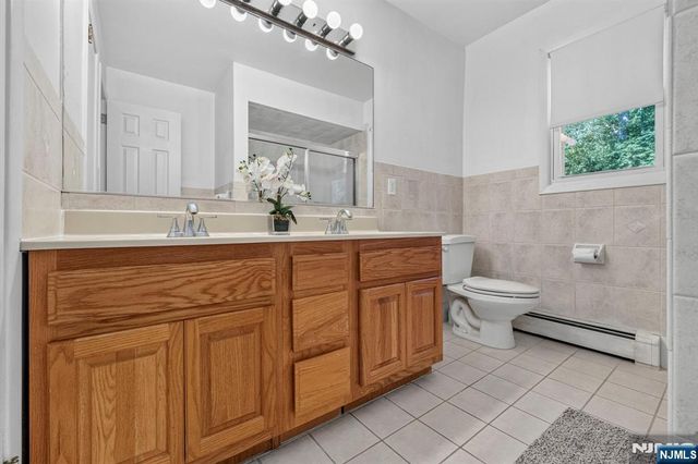 26 Coppola Court, Clifton, NJ 07013