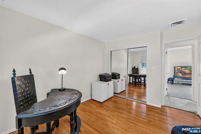 26 Coppola Court, Clifton, NJ 07013