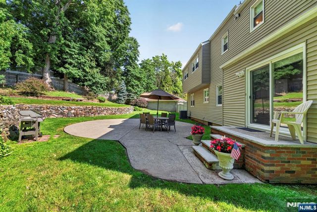 26 Coppola Court, Clifton, NJ 07013