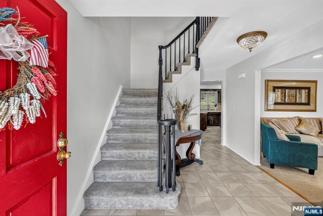 26 Coppola Court, Clifton, NJ 07013