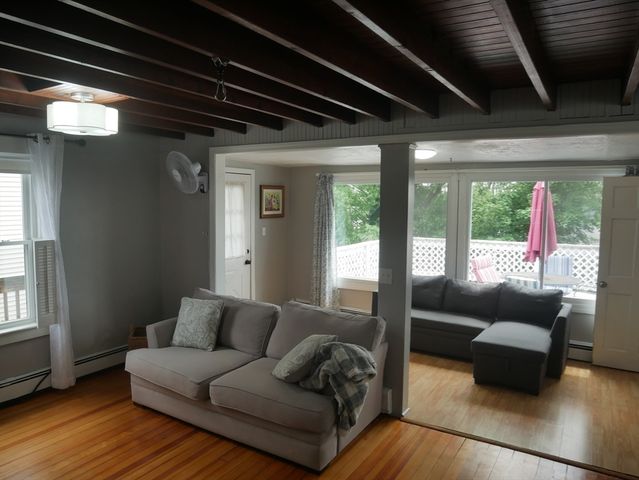 16 Hillside Rd, Hull, MA 02045