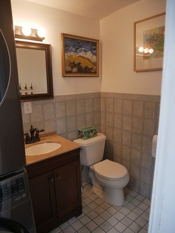 16 Hillside Rd, Hull, MA 02045