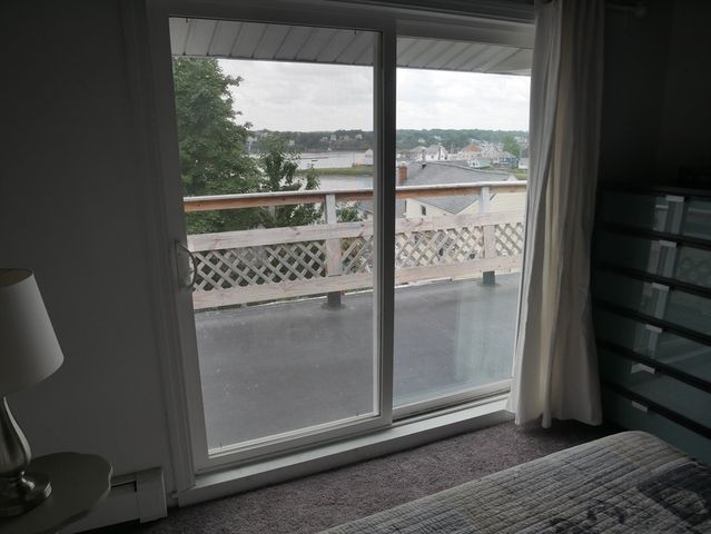 16 Hillside Rd, Hull, MA 02045