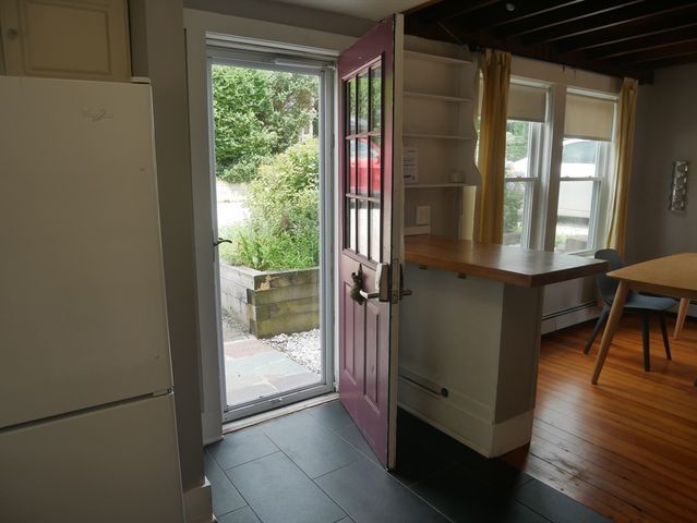 16 Hillside Rd, Hull, MA 02045