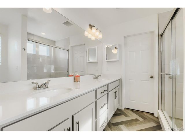 3944 N Quatar Ct, Aurora, CO 80019