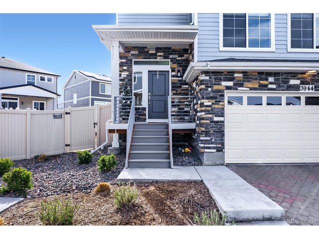 3944 N Quatar Ct, Aurora, CO 80019