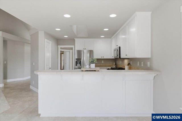 2359 Gale St NW, Albany, OR 97321